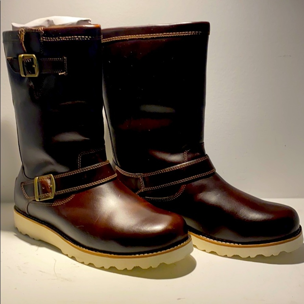 Men’s Ugg’s carnero